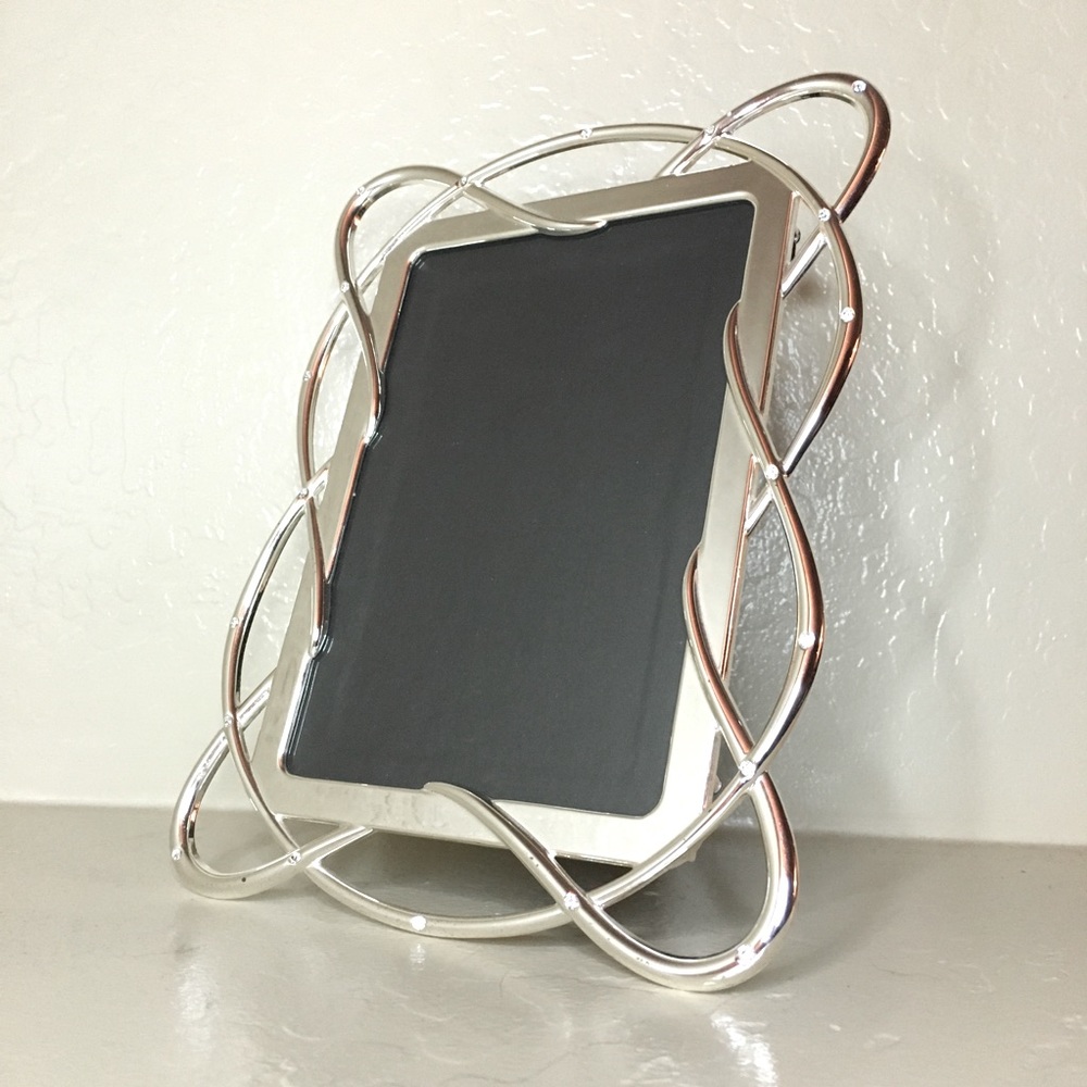 Elegant Silver and Rhinestone Picture Frame